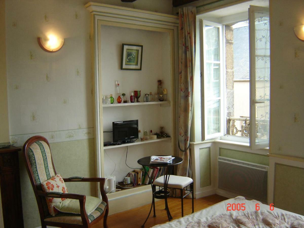 Le Logis Du Roc Bed and Breakfast Granville Eksteriør billede